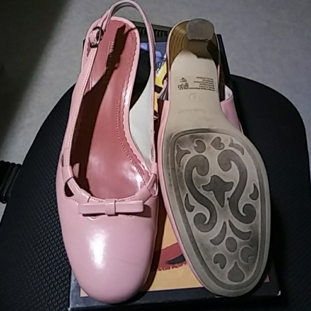 Shoes - Picture 4 of 4
